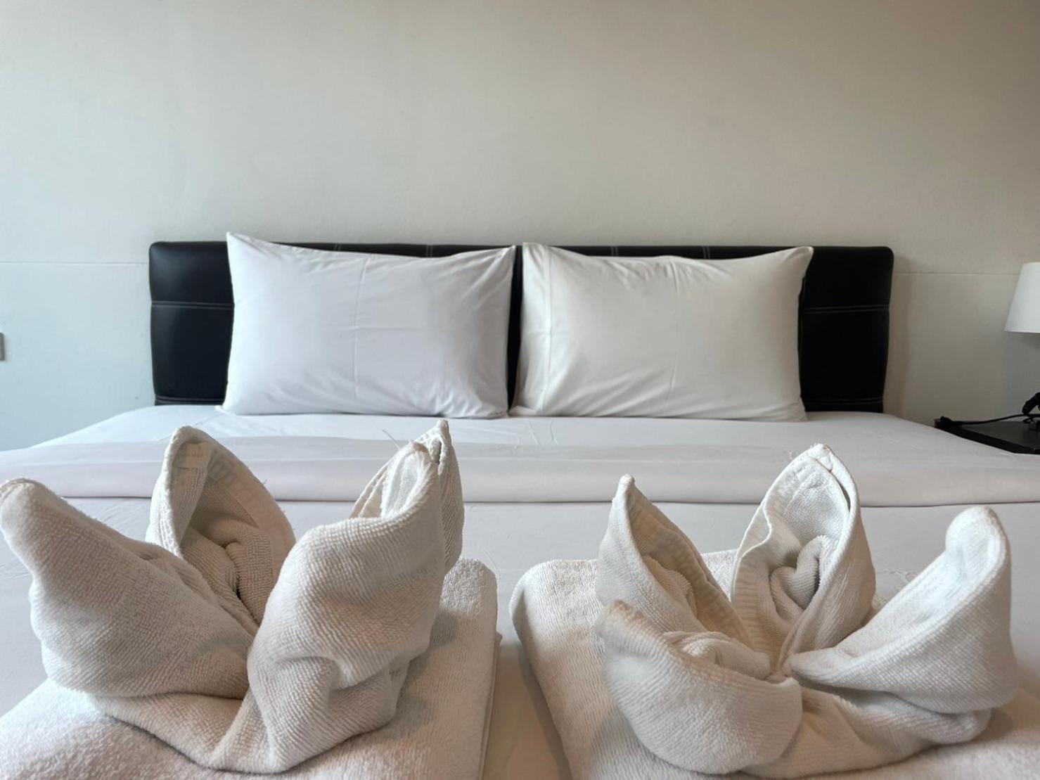Azz Hotel Чиангмай Экстерьер фото