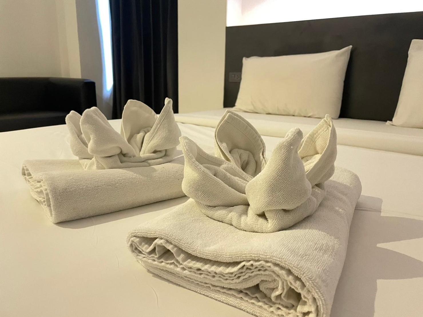 Azz Hotel Чиангмай Экстерьер фото